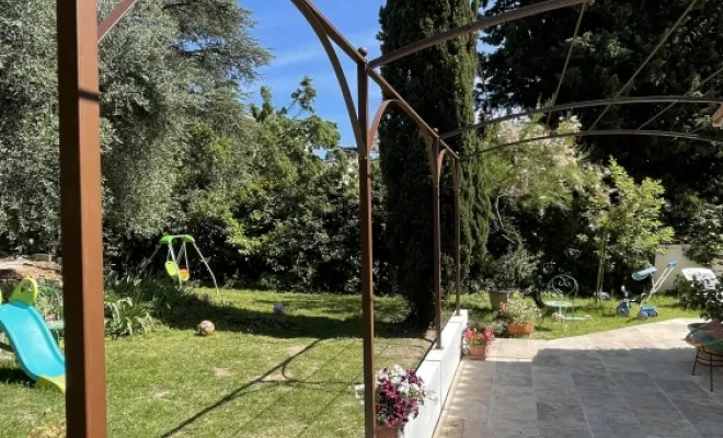 Conception ,Fabrication et pose d'une pergola sur mesure , Saint-Maximin-la-Sainte-Baume, Atelier Bois d'Acier