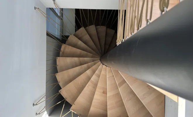 Conception , fabrication et pose d'un escalier colimaçon sur mesure, Saint-Maximin-la-Sainte-Baume, Atelier Bois d'Acier