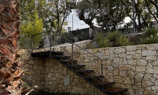 Fabrication et pose d'une pergola et d'un escalier extérieur sur la commune de Fuveau, Saint-Maximin-la-Sainte-Baume, Atelier Bois d'Acier